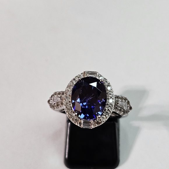 D Block Color Tanzanite Simulant Ring Size 7! 💍 - Picture 6 of 8
